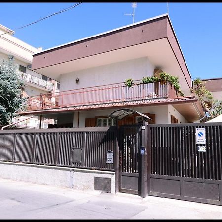 Il Villino Apartments Μπάρι Εξωτερικό φωτογραφία